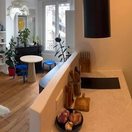 Апартаменты 2 Pieces Lumineux A Deux Pas De La Tour Eiffel *
